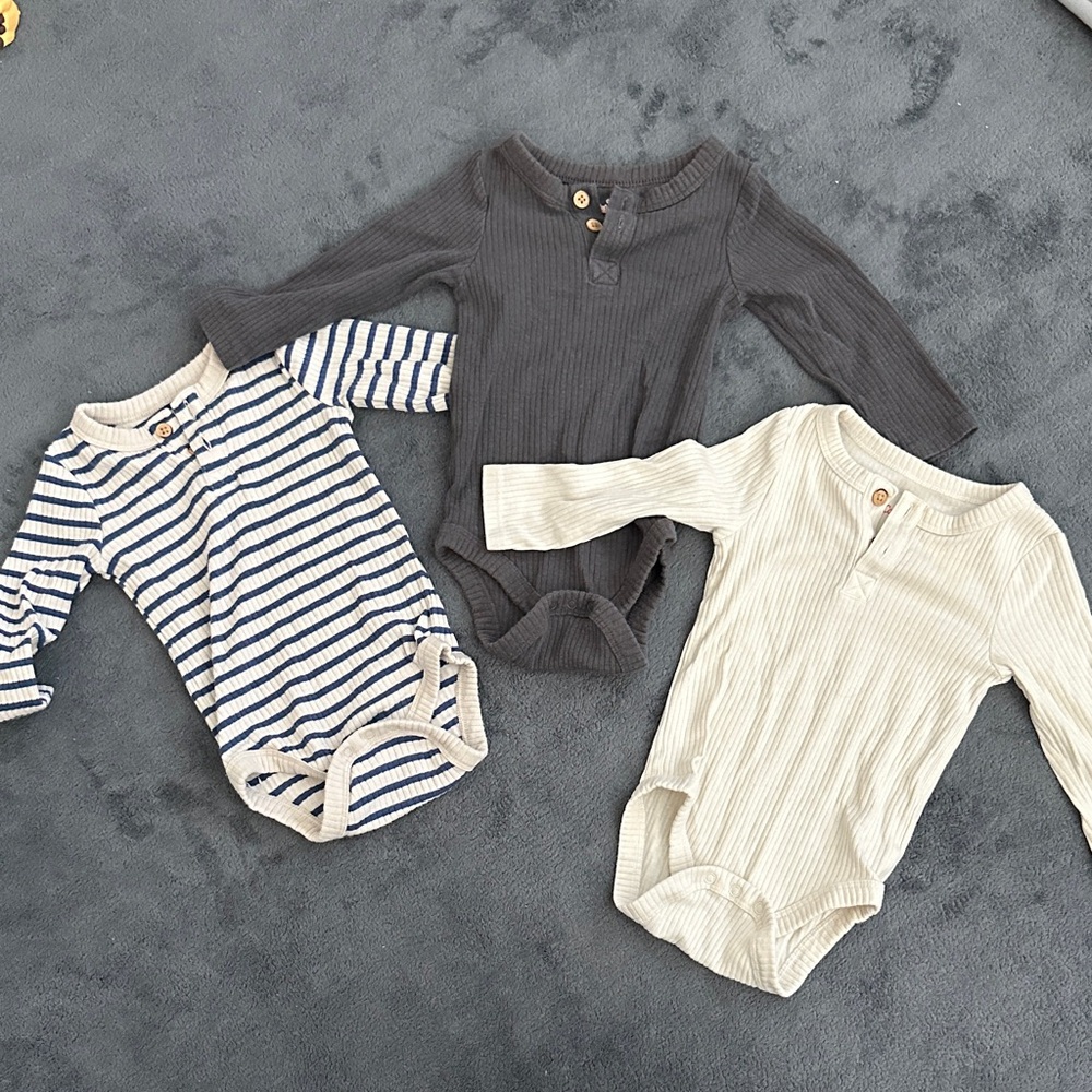 Cat & Jack Long Sleeved Onesie Set
